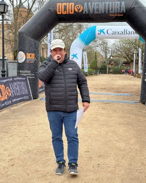 Carlos-Speaker-animando-el-evento